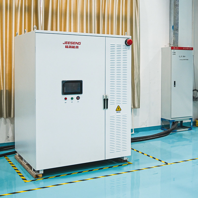 105KW 232KWh 液体冷却エネルギー貯蔵キャビネット 工業および商業用エネルギー貯蔵システム